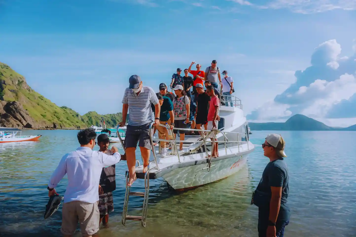 paket open trip labuan bajo 1 hari